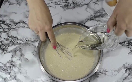 Блины на кефире тонкие с дырочками, рецепты самых вкусных блинов
Блины на кефире тонкие с дырочками, рецепты самых вкусных блинов