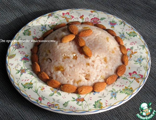 Коливо с клубничным джемом и миндалем Коливо с клубничным джемом и миндалем