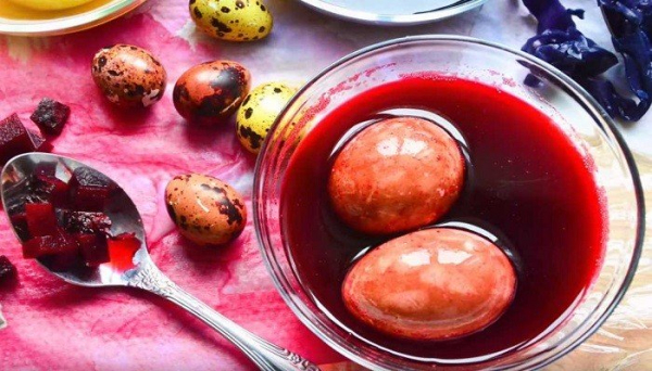 
Как красить яйца на Пасху в домашних условиях просто и красиво	