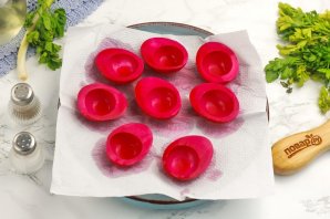 Маринованные яйца