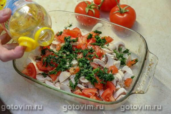 Кефаль, запеченная на подушке из грибов и овощей Кефаль, запеченная на подушке из грибов и овощей