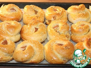 Сладкие пасхальные крученки с изюмом Сладкие пасхальные крученки с изюмом