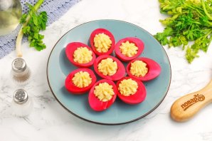 Маринованные яйца