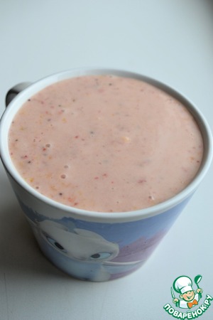 Клубнично-банановый смузи