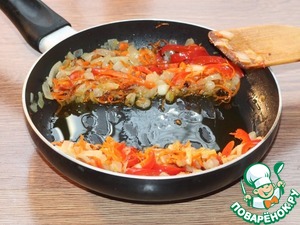 Минтай с зажаркой под соусом