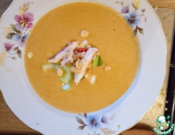 Морковный суп с фенхелем и крабом