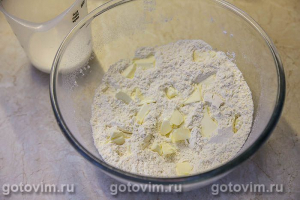 Свиная вырезка в тесте, запеченная со сладким перцем