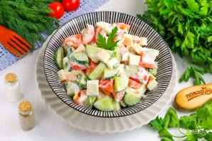 Салат из колбасного сыра