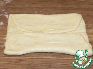 Слоеные пирожки с луком и картошкой Слоеные пирожки с луком и картошкой