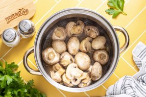 Быстрое маринование шампиньонов Быстрое маринование шампиньонов