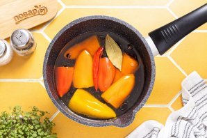 Маринованные мини-перцы с сыром