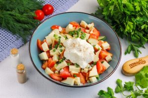 Салат из колбасного сыра