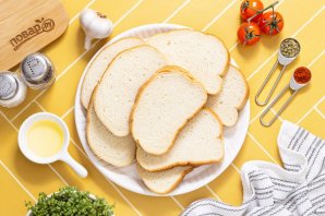 Сухарики с чесноком в духовке Сухарики с чесноком в духовке