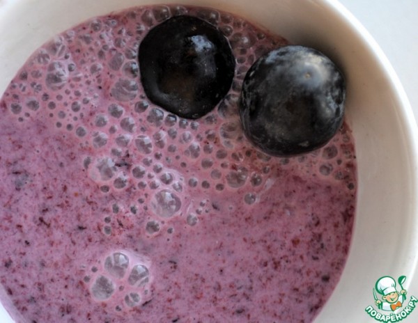 Чернично-виноградный смузи
