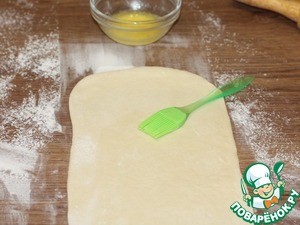 Слоеные пирожки с луком и картошкой Слоеные пирожки с луком и картошкой