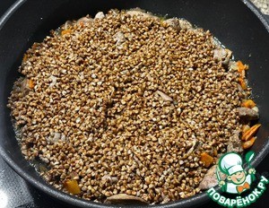 Гречневая каша с куриной печенью