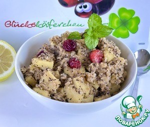 Яблочно-гречневая каша с клюквой