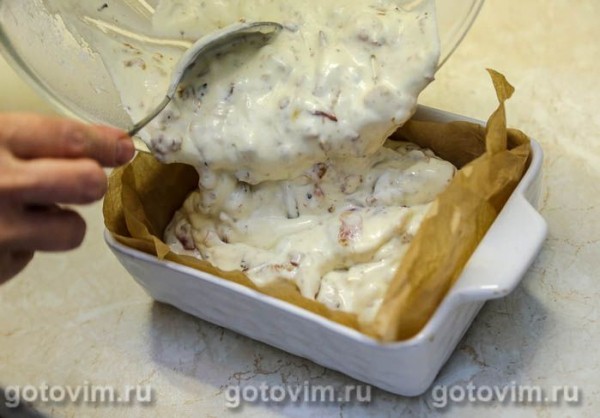 Заливной пирог с лисичками и беконом