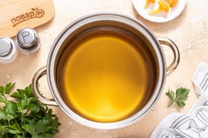 Маринованные лисички с чесноком Маринованные лисички с чесноком