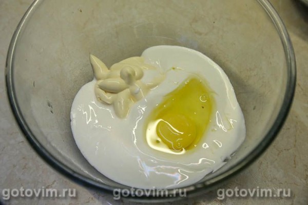 Заливной пирог с лисичками и беконом