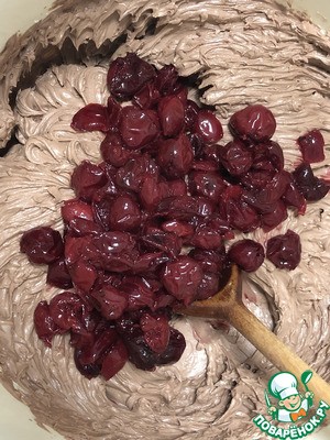 Шоколадный торт с вишней Шоколадный торт с вишней