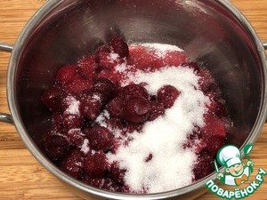 Шоколадный торт с вишней Шоколадный торт с вишней