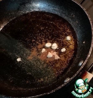 Жареный рис с крабом и яйцом Жареный рис с крабом и яйцом