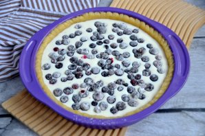 Сметанник со смородиной Сметанник со смородиной