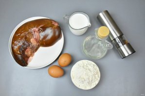 Печеночный торт из говяжьей печени Печеночный торт из говяжьей печени