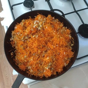 Печеночный торт с грибами Печеночный торт с грибами