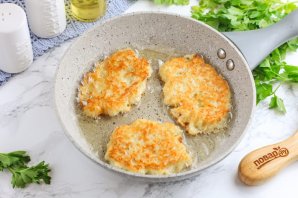 Оладьи из вермишели с сыром Оладьи из вермишели с сыром