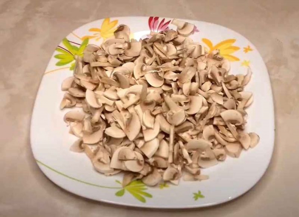 Пицца рецепт на сковороде в домашних условиях быстро и вкусно
Пицца рецепт на сковороде в домашних условиях быстро и вкусно