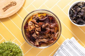 Салат из фунчозы и китайских древесных грибов Салат из фунчозы и китайских древесных грибов