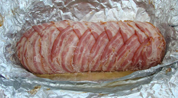 Мясной рулет Праздничный из фарша с беконом, пошаговый рецепт с фото от автора Наталья Мясной рулет Праздничный из фарша с беконом, пошаговый рецепт с фото от автора Наталья