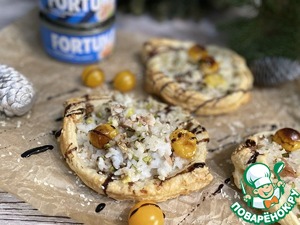 Слойки с тунцом рисом и помидорами черри