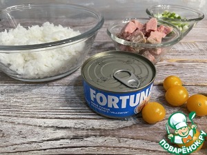 Слойки с тунцом рисом и помидорами черри