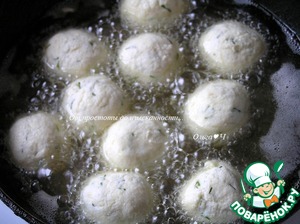 Творожные шарики с пармезаном и зеленью Творожные шарики с пармезаном и зеленью