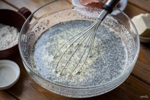 Манник с маком на молоке в духовке Манник с маком на молоке в духовке