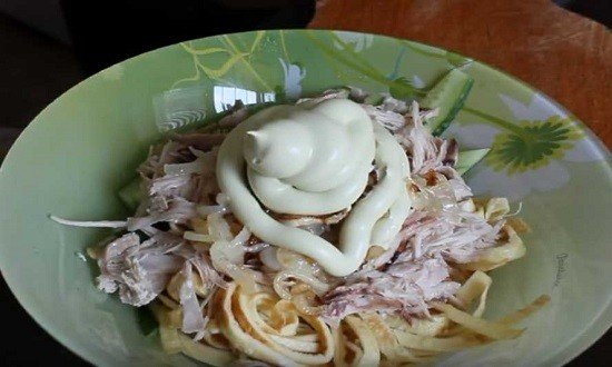 
Вкусный салат Загадка для гостей, просто объедение — попробуйте и удивите своих гостей	