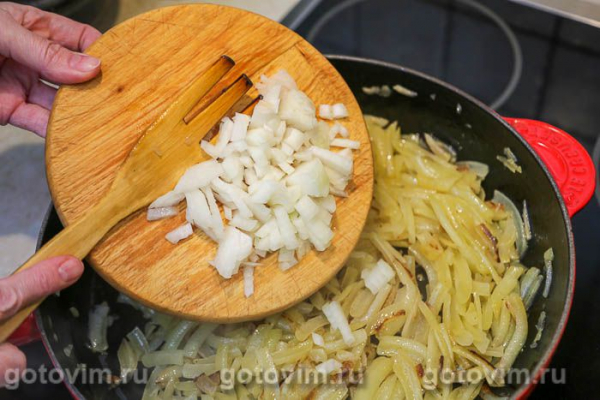 Картофель, жаренный с капустой