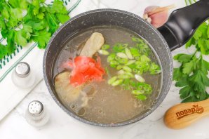 Китайский говяжий бульон Китайский говяжий бульон