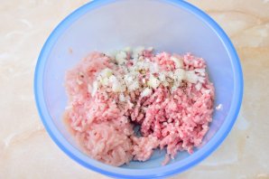 Люля-кебаб из свинины и курицы