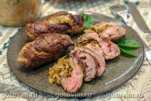 Мясные рулетики с квашеной капустой Мясные рулетики с квашеной капустой