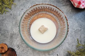 Пирожки жареные во фритюре с мясом Пирожки жареные во фритюре с мясом