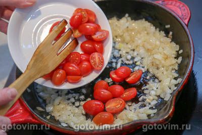 Куриные бедра в сливочном соусе с помидорами черри и сыром Куриные бедра в сливочном соусе с помидорами черри и сыром