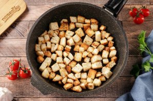 Салат "Цезарь" с креветками классический простой