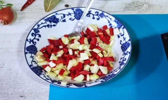 
Вкусный салат Загадка для гостей, просто объедение — попробуйте и удивите своих гостей	