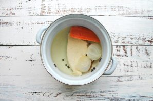 Заливное из грудки индейки Заливное из грудки индейки