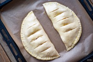 Кальцоне с ветчиной Кальцоне с ветчиной