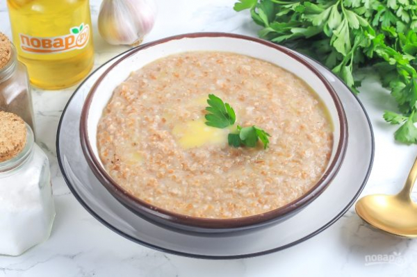 Пшеничная каша на воде в кастрюле Пшеничная каша на воде в кастрюле